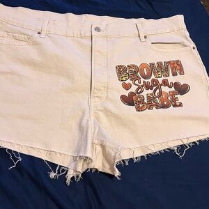 Old Navy Cream Jean Shorts with Graphic